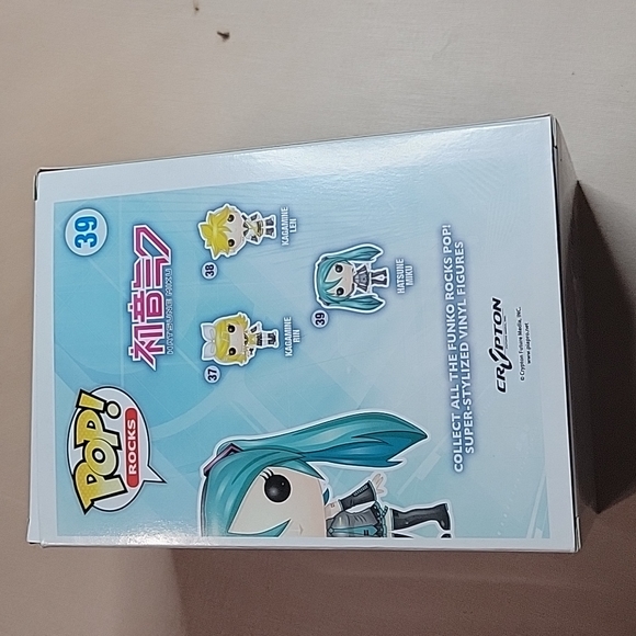 NWT Hatsune Miku Funko Pop - Picture 3 of 7